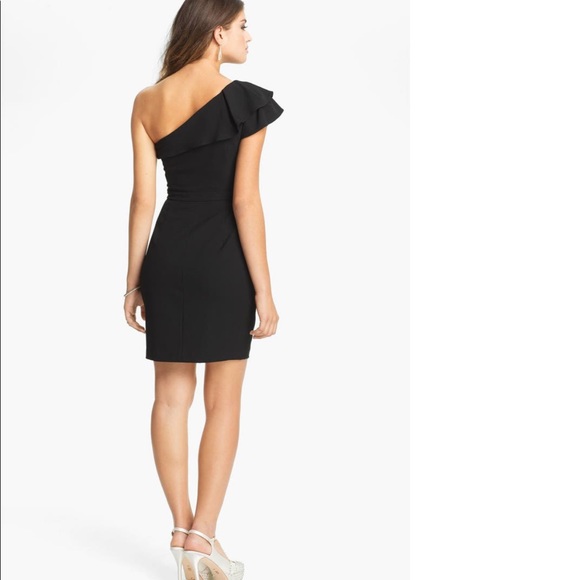 Black max and cleo one shoulder dress. - Picture 2 of 3